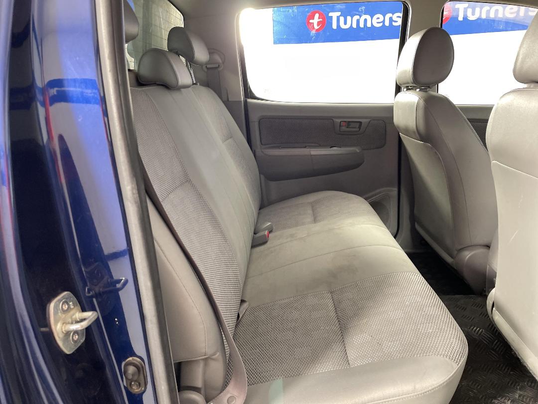 Photo '20' of Toyota Hilux