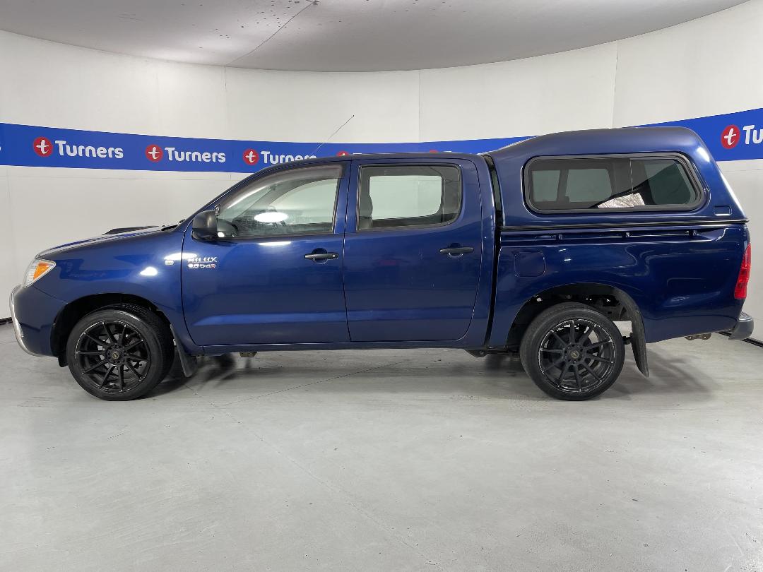 Photo '24' of Toyota Hilux