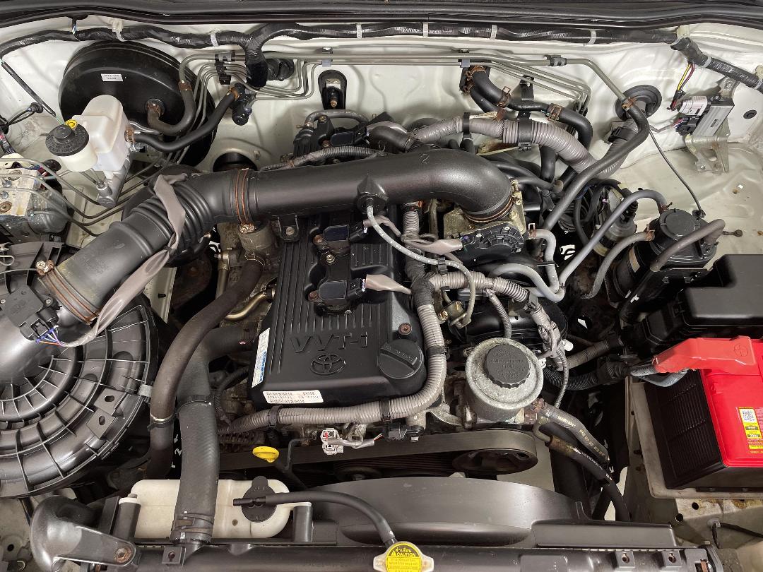 Photo '13' of Toyota Hilux