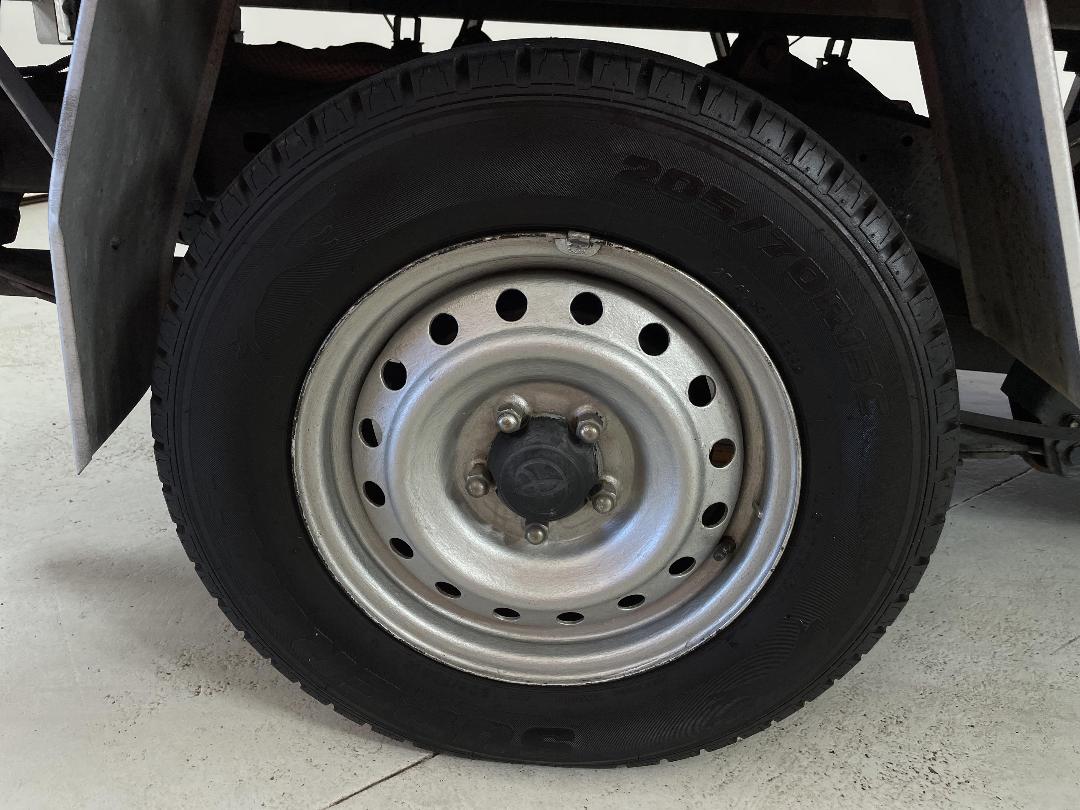 Photo '12' of Toyota Hilux