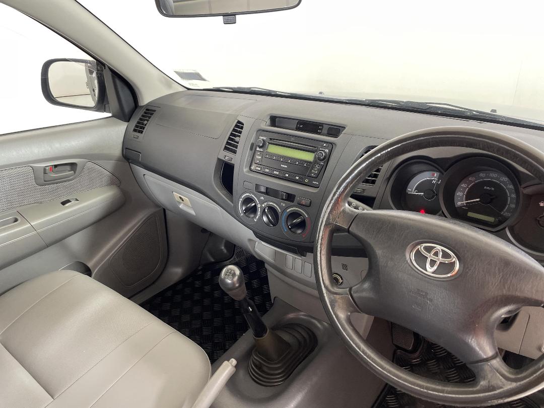 Photo '17' of Toyota Hilux