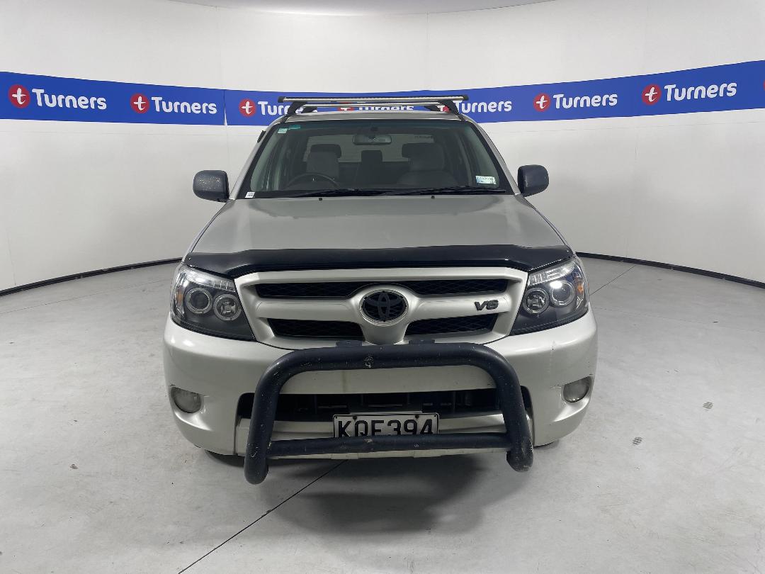 Photo '2' of Toyota Hilux Photo '2' of Toyota Hilux