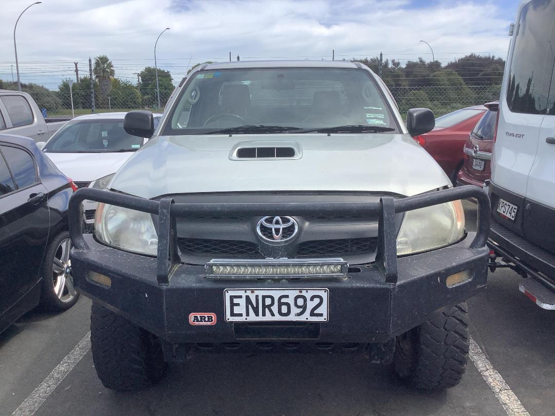 Photo '2' of Toyota Hilux TD X/C C/C