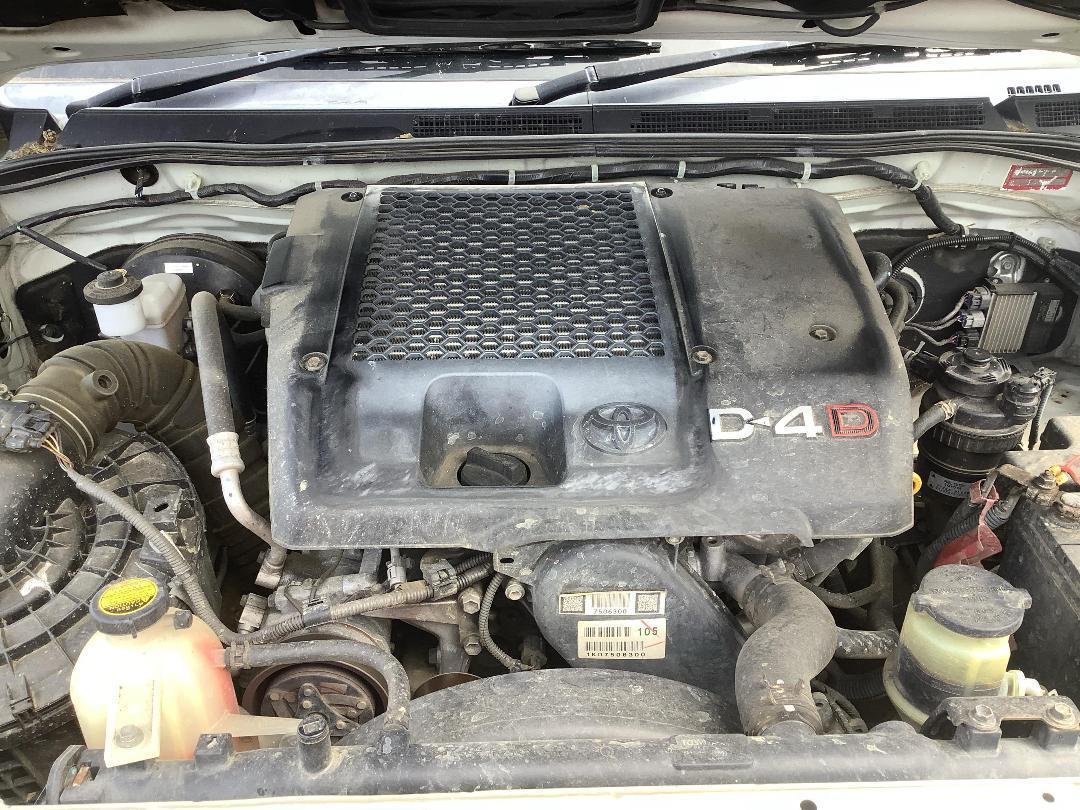 Photo '5' of Toyota Hilux TD X/C C/C