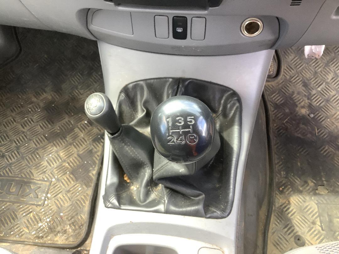 Photo '15' of Toyota Hilux TD X/C C/C