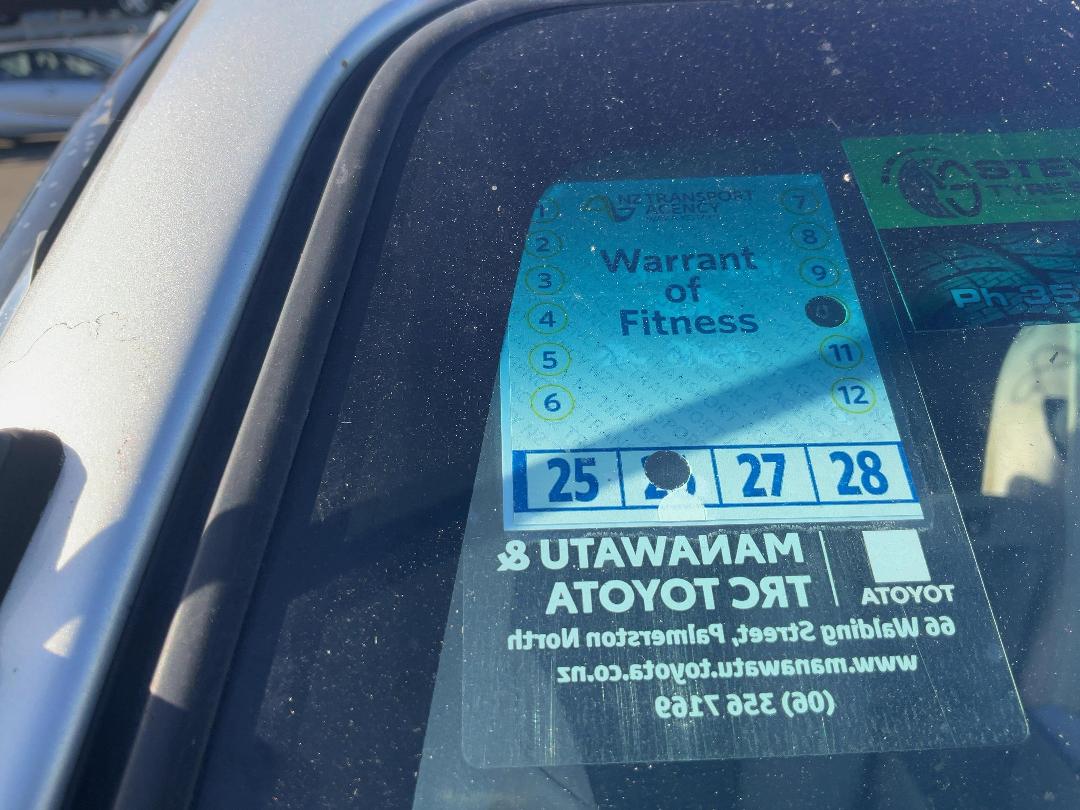 Photo '17' of Toyota Hilux TD SR5 DC