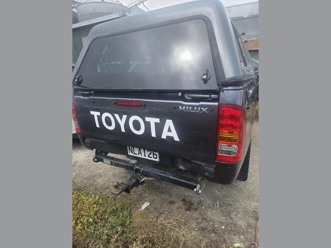 Photo '7' of Toyota Hilux Photo '7' of Toyota Hilux