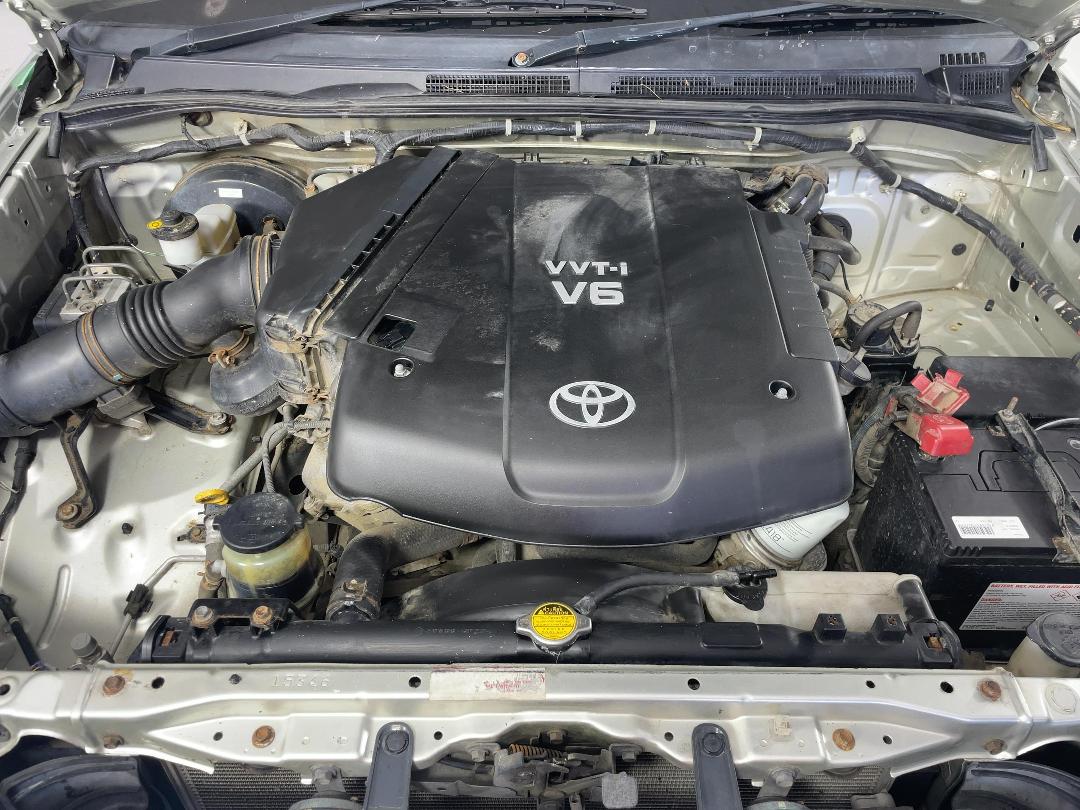 Photo '13' of Toyota Hilux