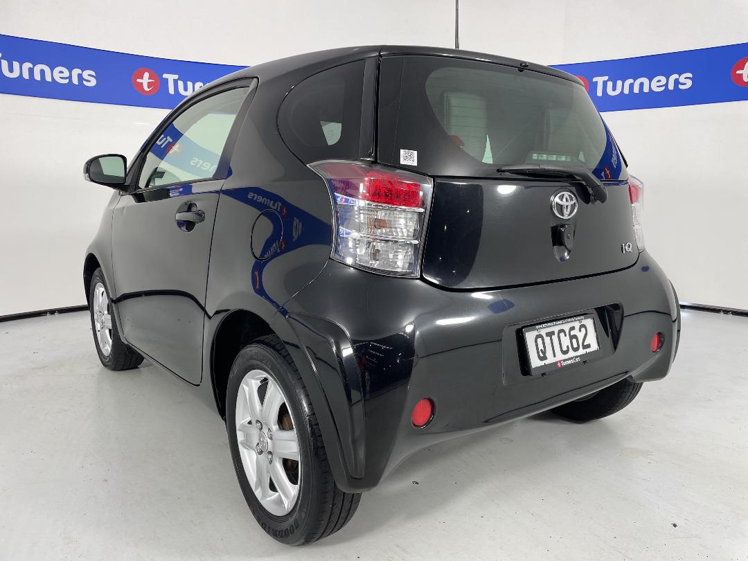 Photo '5' of Toyota IQ