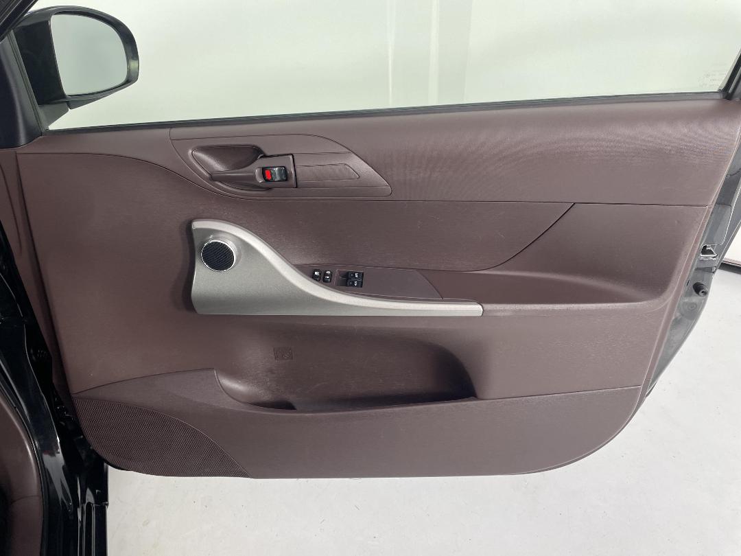 Photo '15' of Toyota IQ