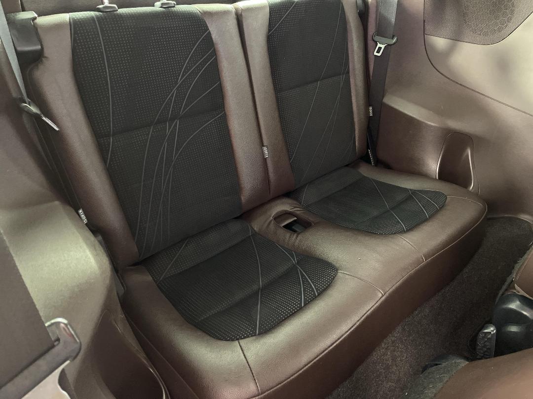 Photo '19' of Toyota IQ