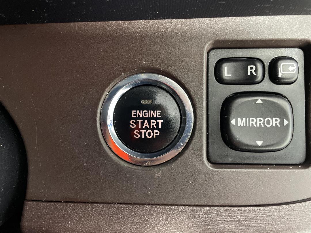 Photo '23' of Toyota IQ