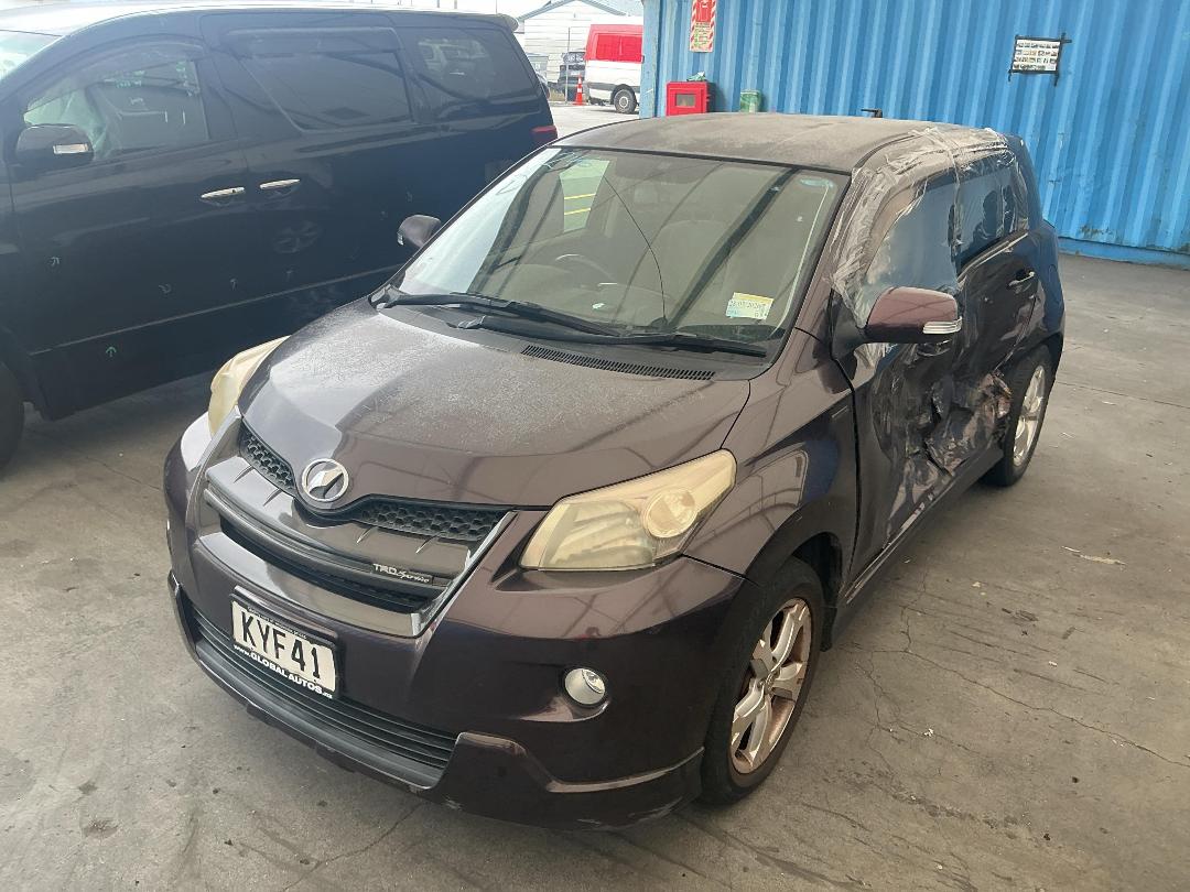 Photo '6' of Toyota IST