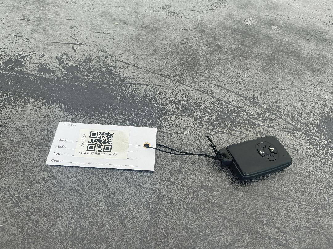 Photo '19' of Toyota IST