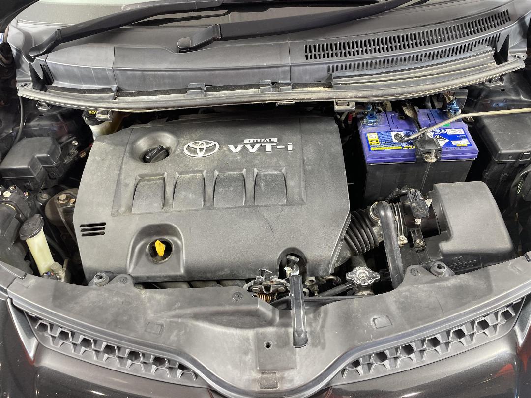 Photo '13' of Toyota IST