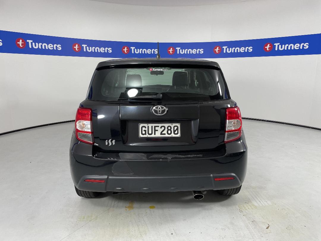 Photo '6' of Toyota IST