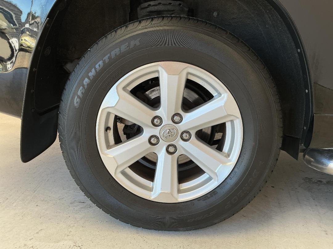 Photo '12' of Toyota Kluger