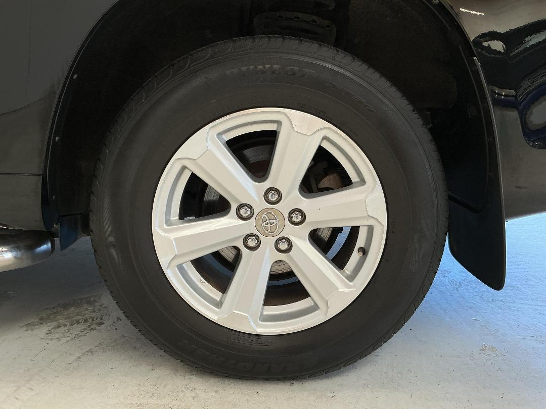 Photo '11' of Toyota Kluger