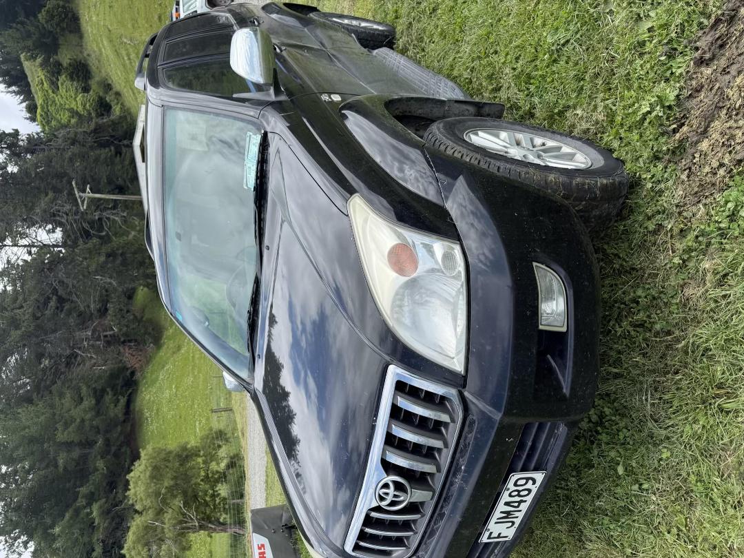 Photo '4' of Toyota Landcruiser Prado T VX Photo '4' of Toyota Landcruiser Prado T VX