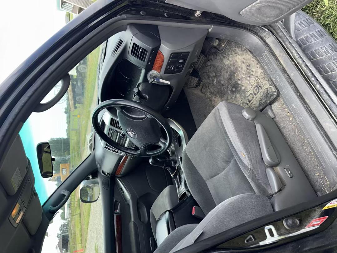 Photo '8' of Toyota Landcruiser Prado T VX Photo '8' of Toyota Landcruiser Prado T VX