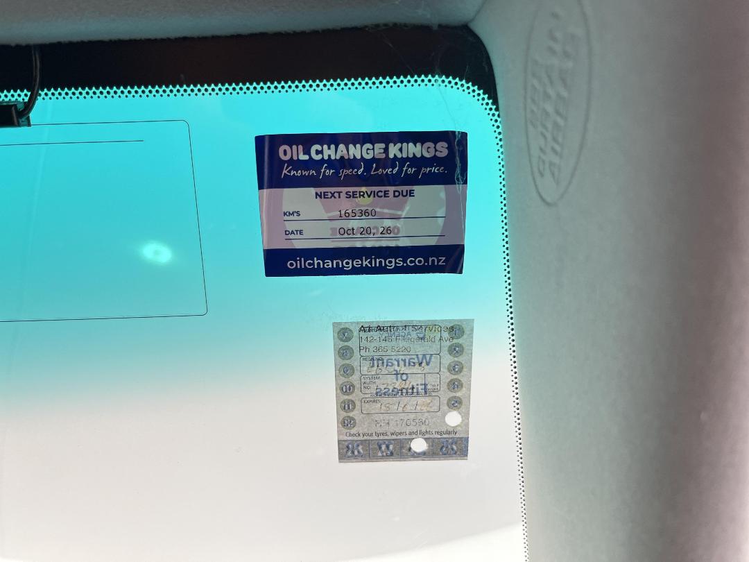 Photo '28' of Toyota Markx Photo '28' of Toyota Markx