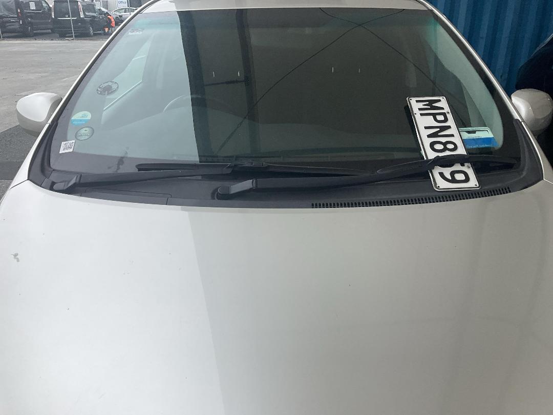 Photo '2' of Toyota Markx ZIO