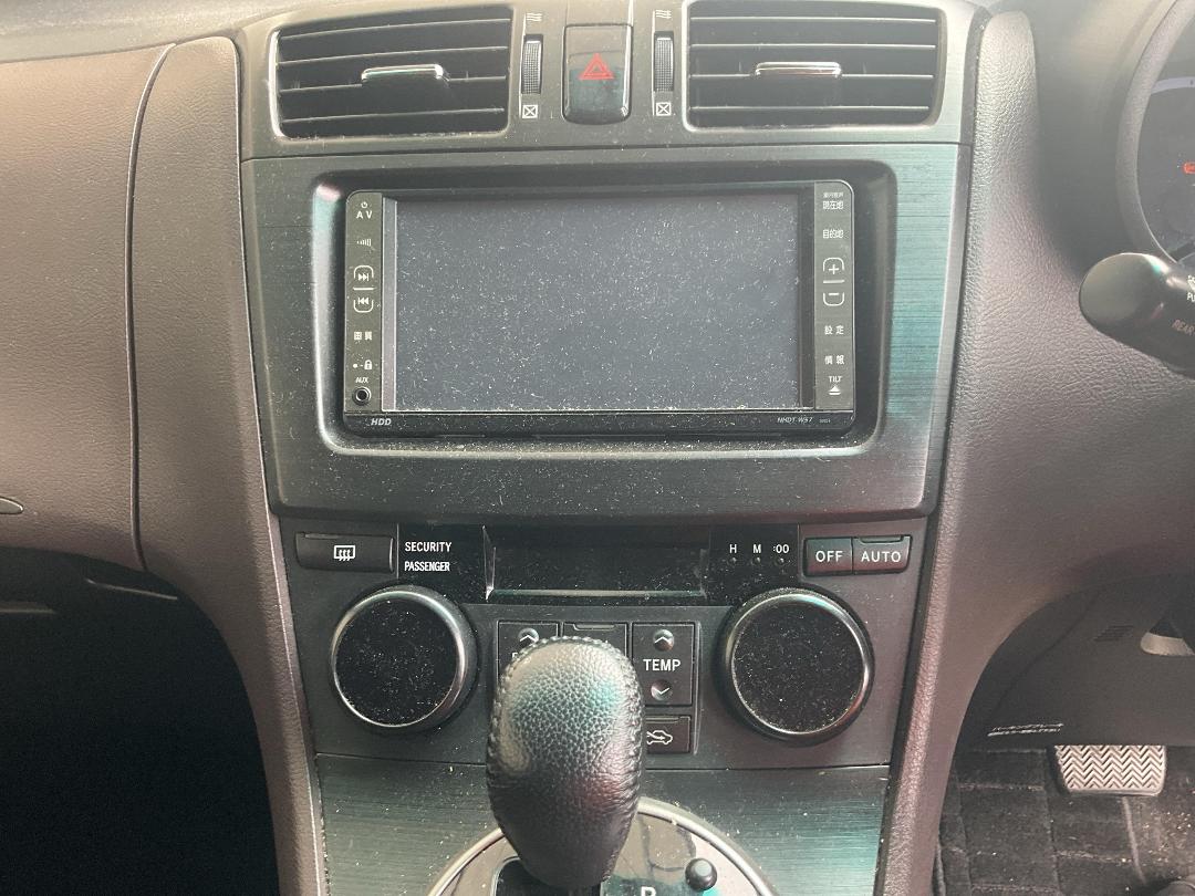 Photo '9' of Toyota Markx ZIO