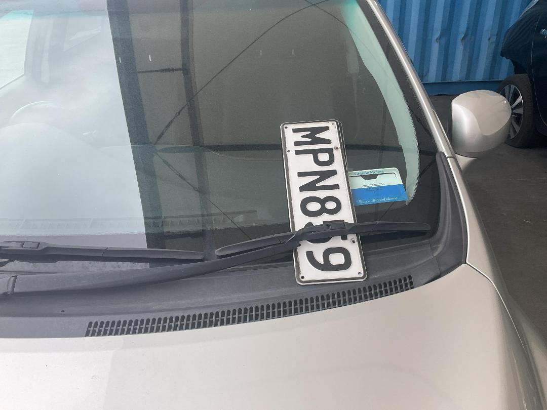 Photo '12' of Toyota Markx ZIO