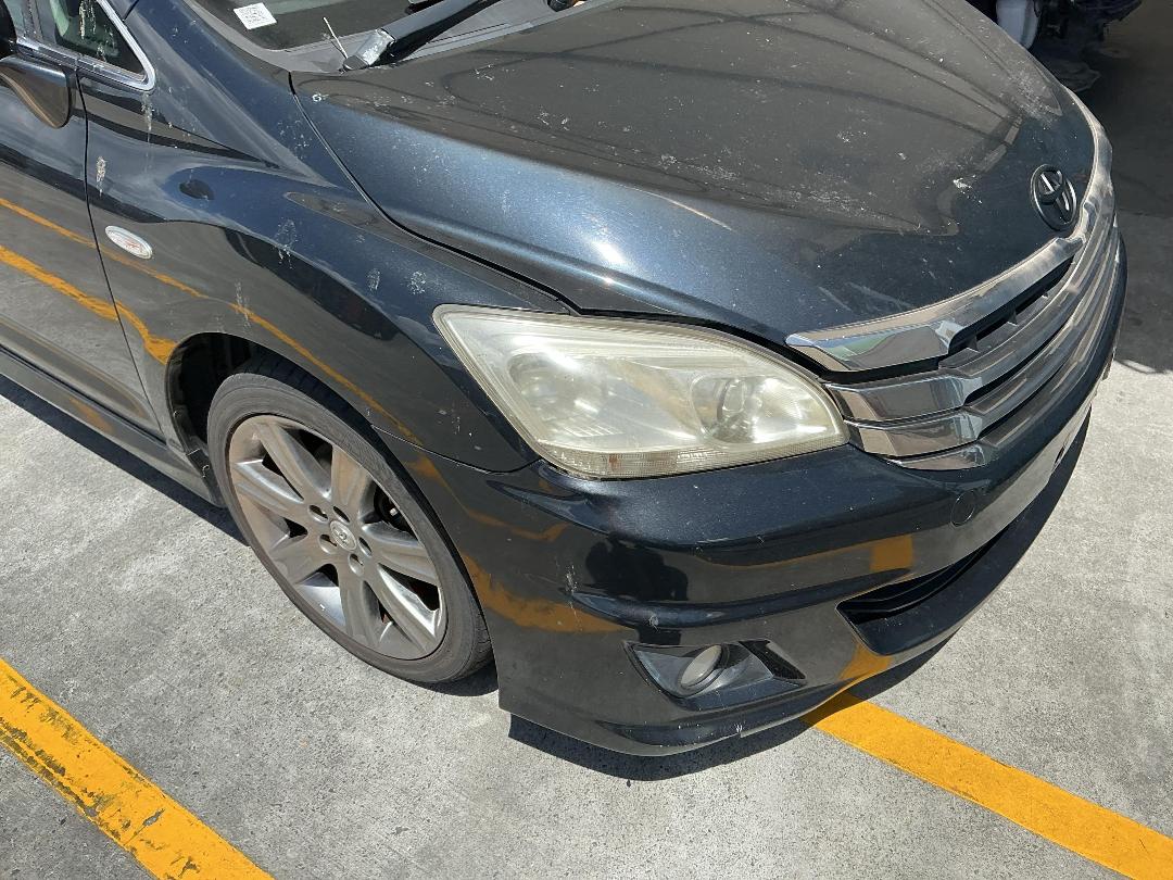 Photo '4' of Toyota Markx ZIO