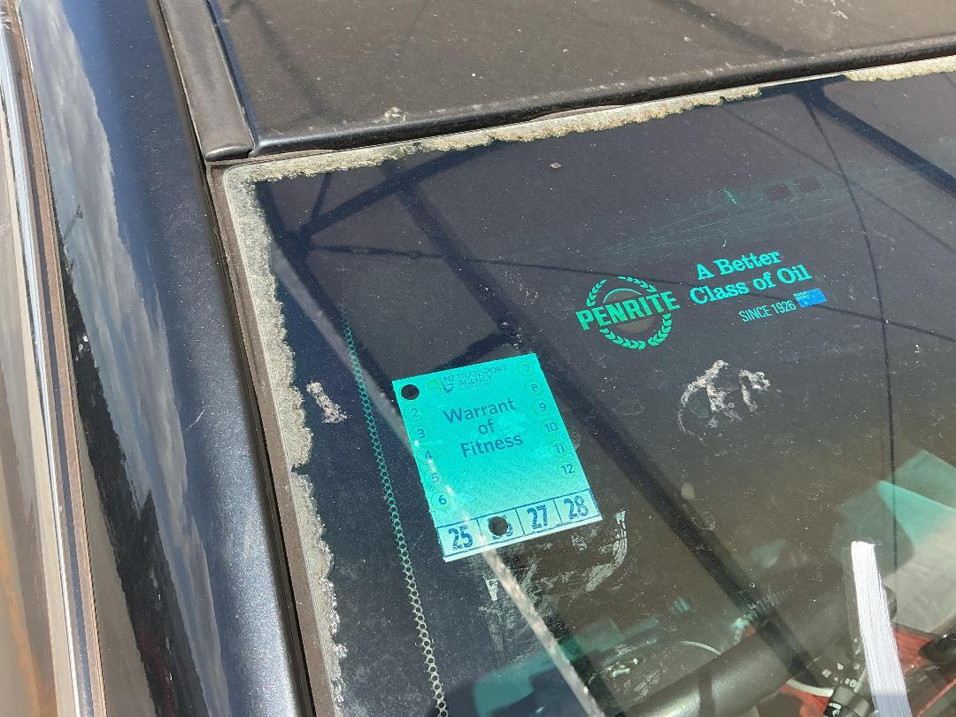 Photo '23' of Toyota Markx ZIO