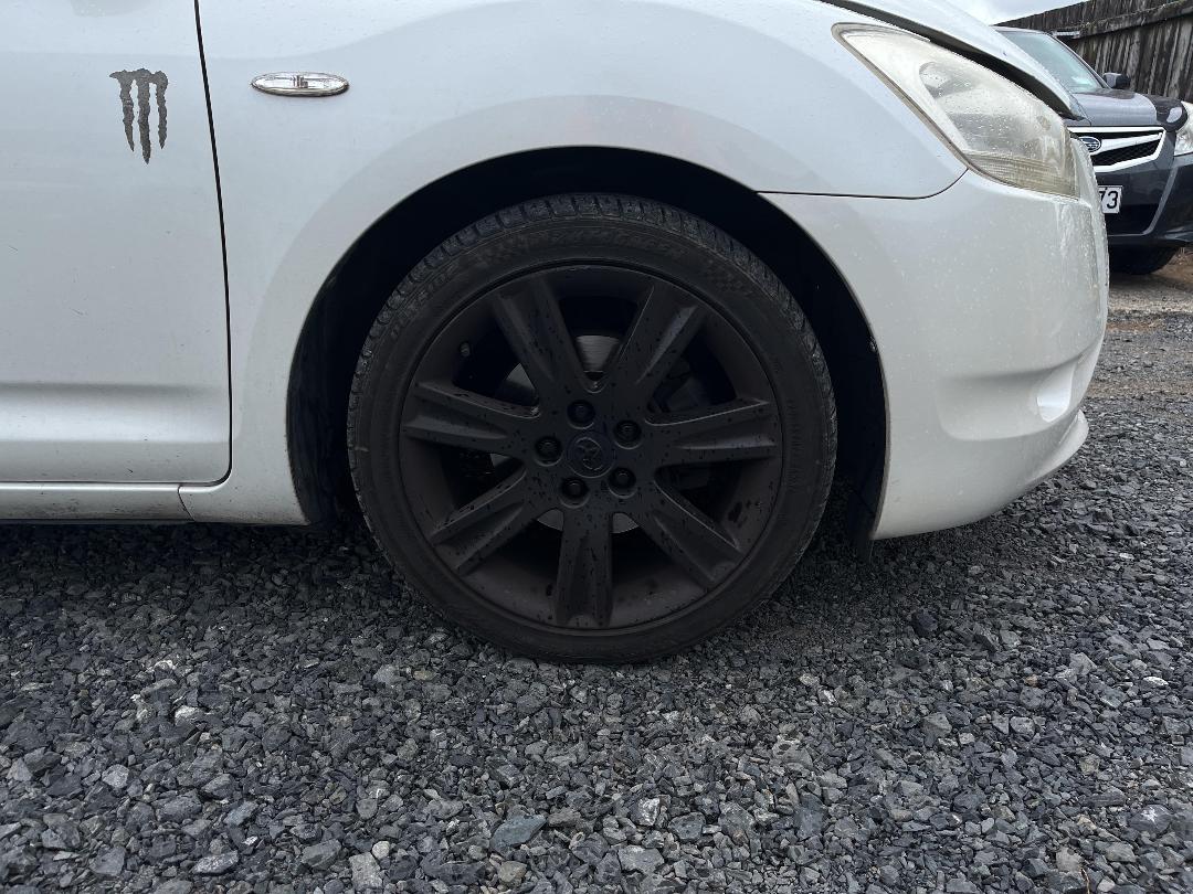 Photo '7' of Toyota Markx ZIO