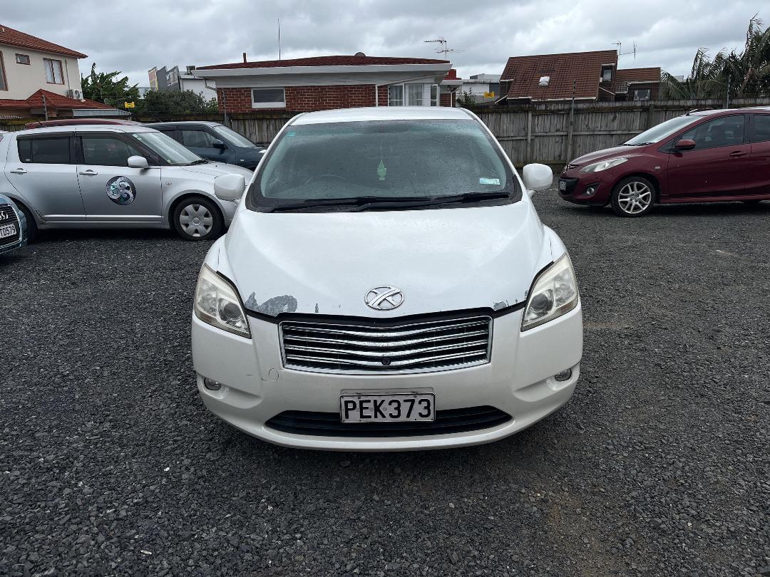 Photo '2' of Toyota Markx ZIO