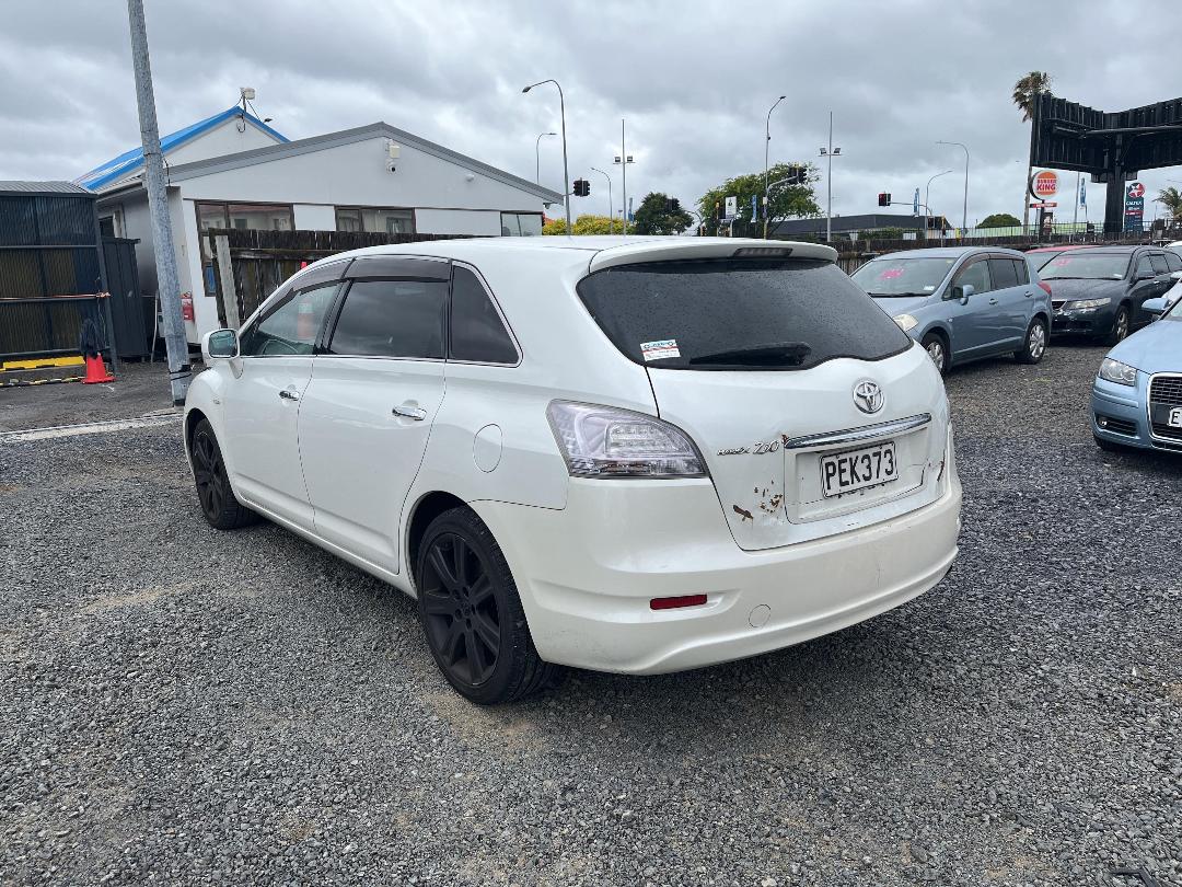 Photo '4' of Toyota Markx ZIO