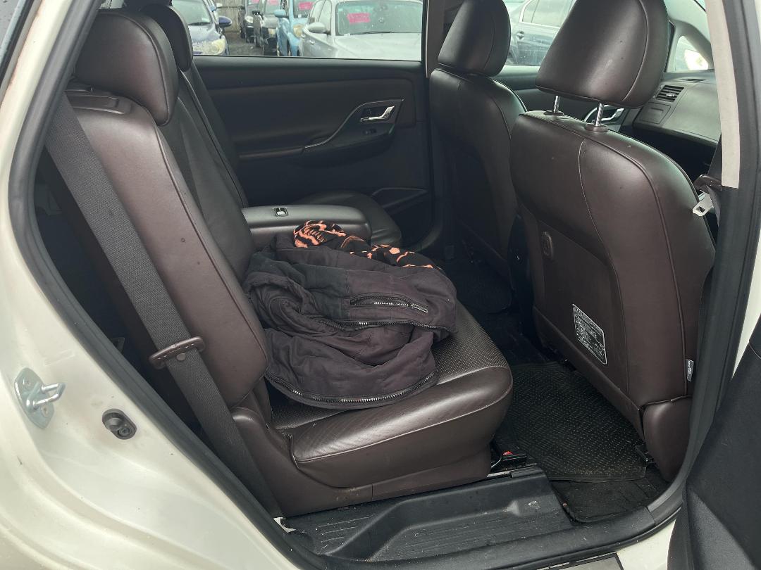 Photo '18' of Toyota Markx ZIO