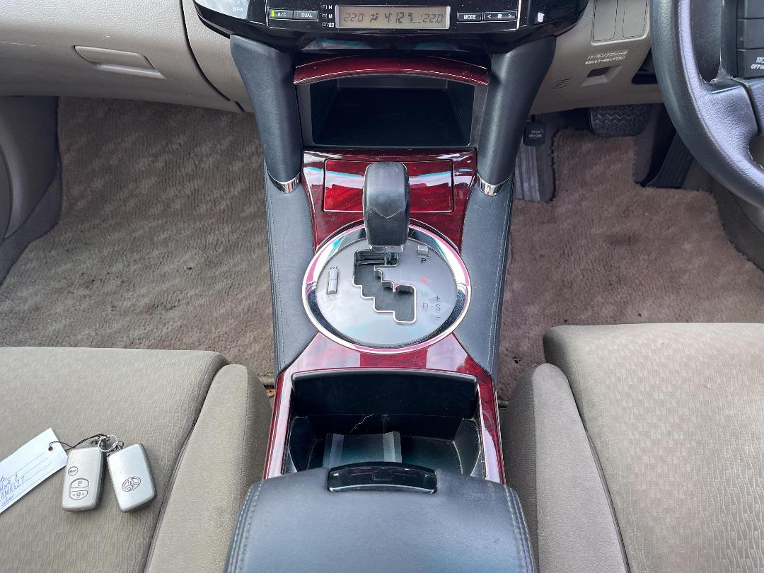 Photo '16' of Toyota Markx