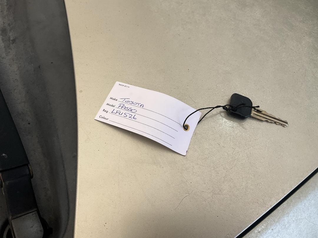 Photo '12' of Toyota Passo