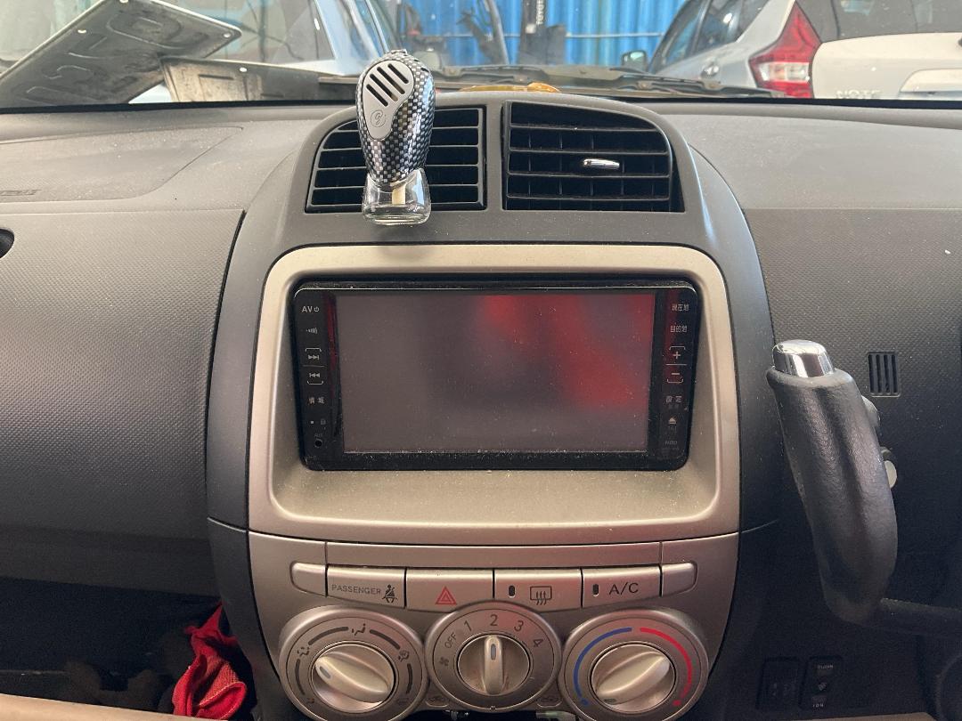 Photo '10' of Toyota Passo