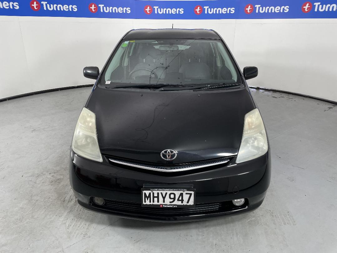 Photo '2' of Toyota Prius Photo '2' of Toyota Prius