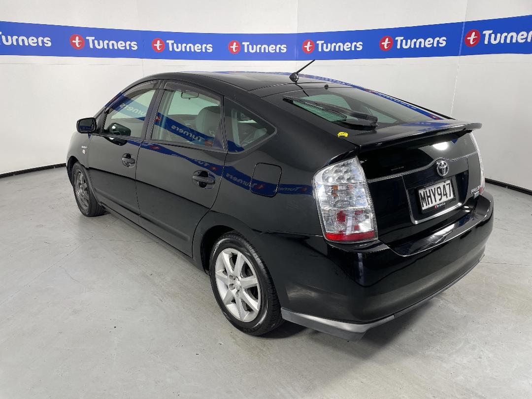 Photo '5' of Toyota Prius Photo '5' of Toyota Prius