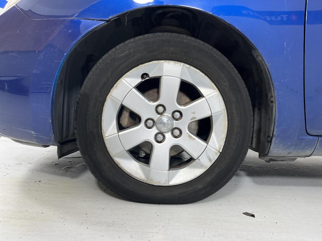 Photo '10' of Toyota Prius