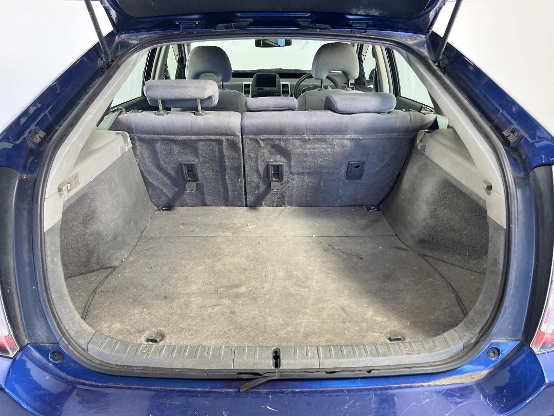 Photo '14' of Toyota Prius