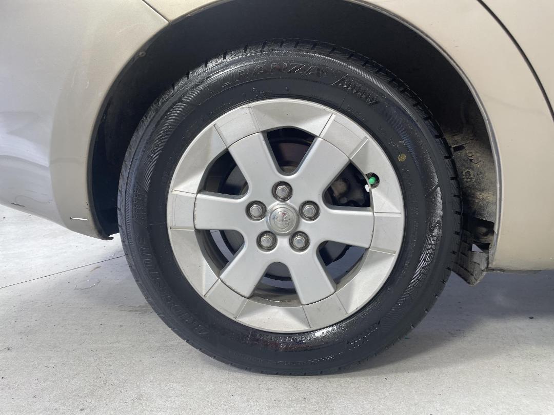 Photo '12' of Toyota Prius