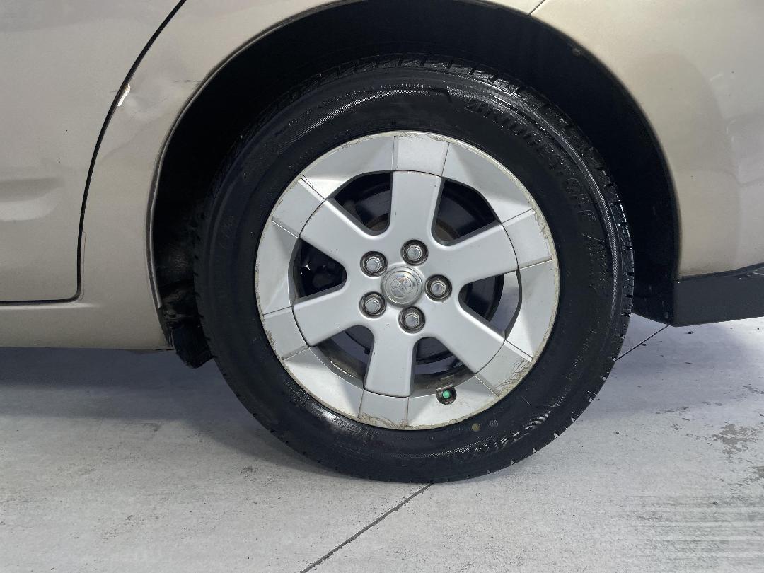 Photo '11' of Toyota Prius