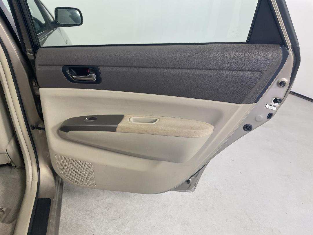 Photo '19' of Toyota Prius