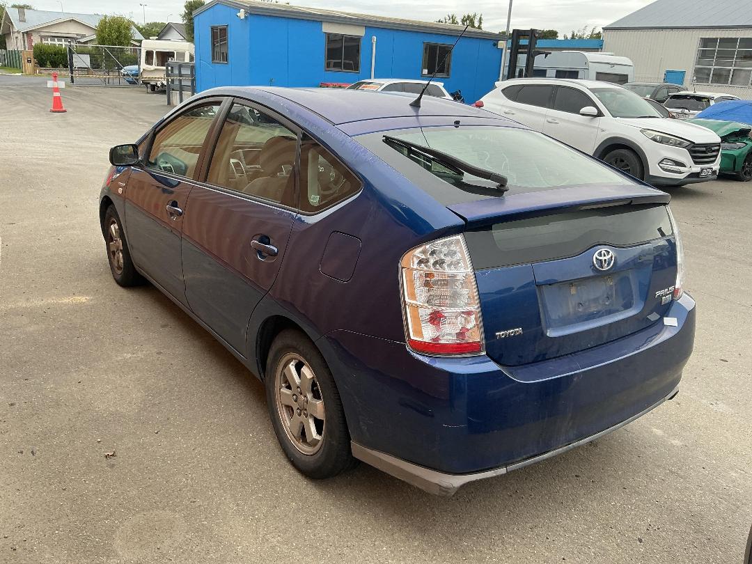 Photo '4' of Toyota Prius H5 E Photo '4' of Toyota Prius H5 E