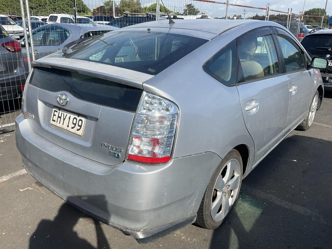 Photo '4' of Toyota Prius H5 E