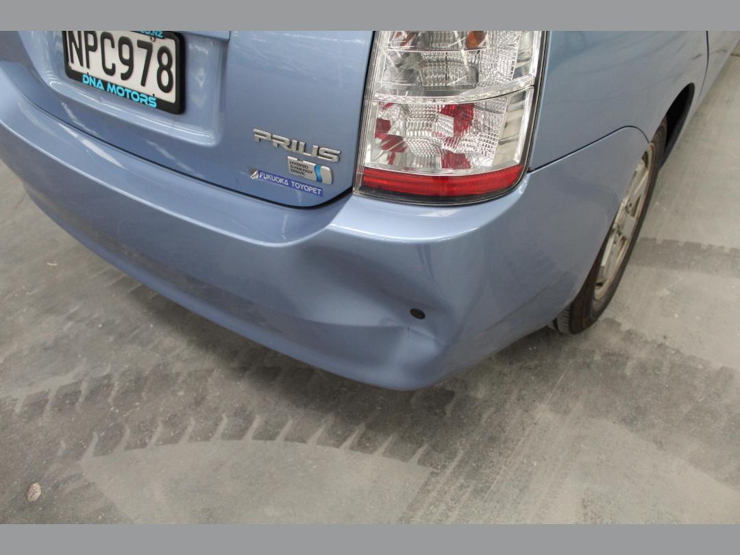 Photo '8' of Toyota Prius Hybrid