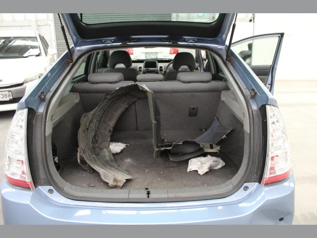 Photo '14' of Toyota Prius Hybrid