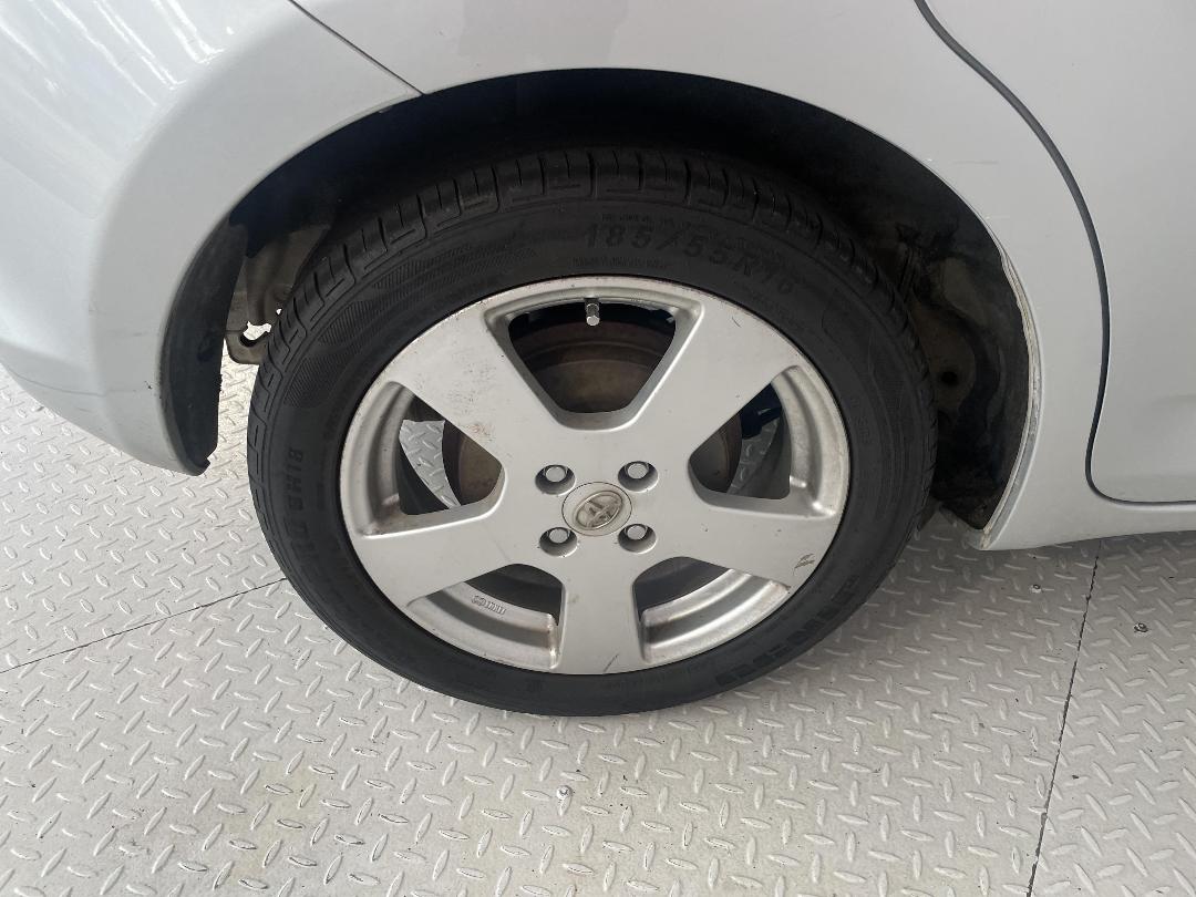 Photo '12' of Toyota Ractis