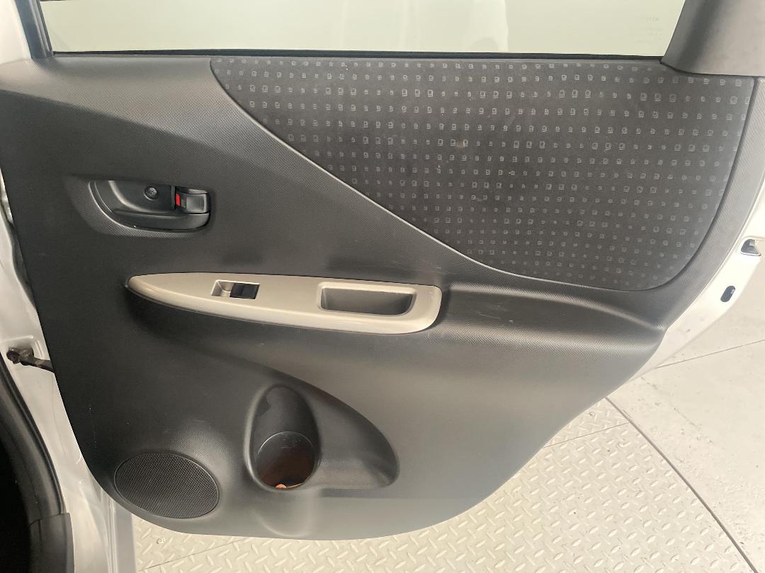 Photo '19' of Toyota Ractis